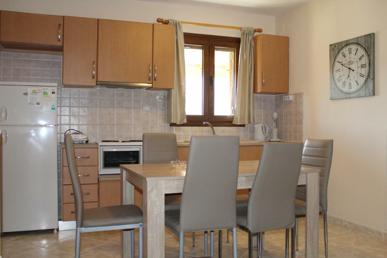 Antelia Homes Szkiáthosz Kültér fotó